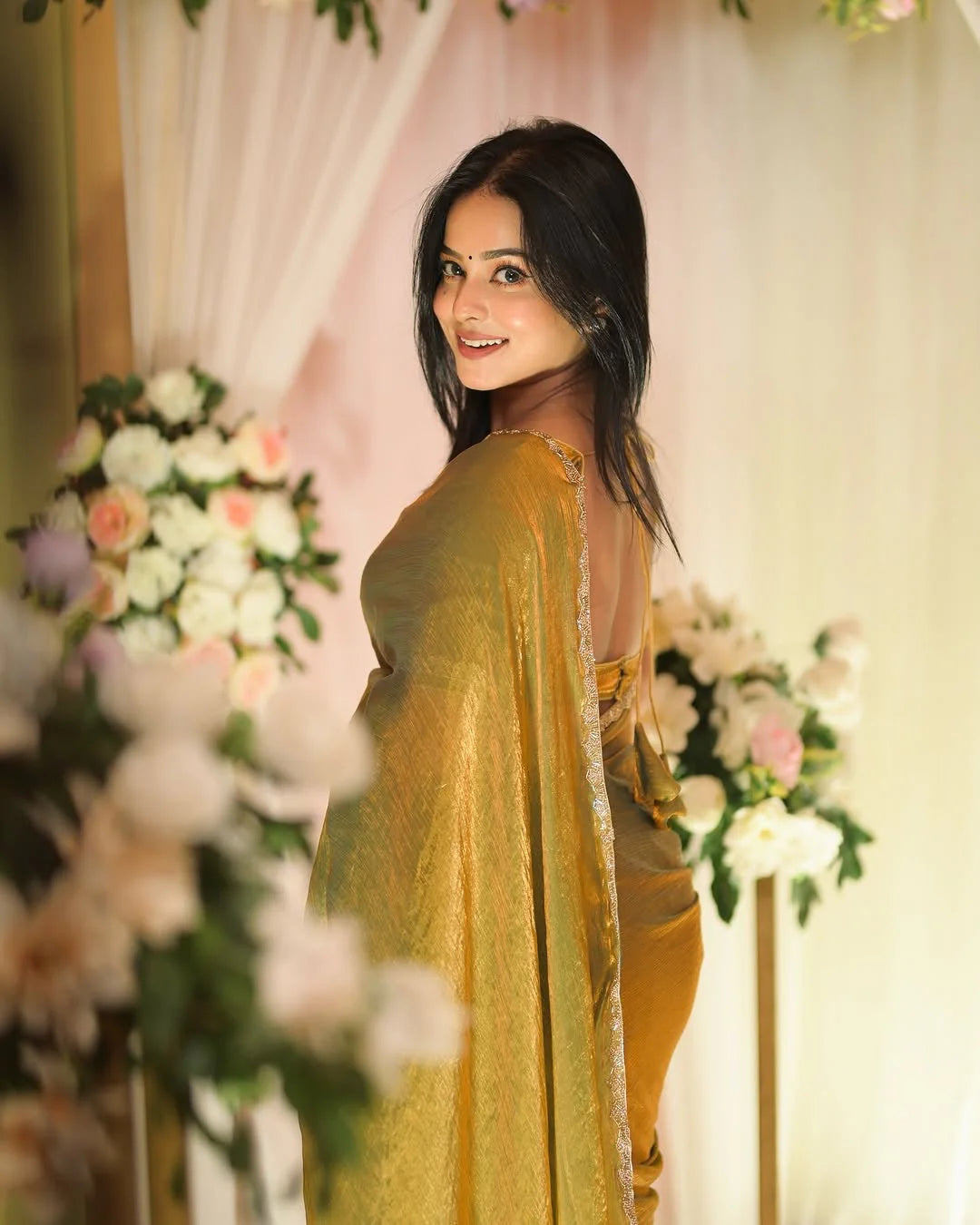 Luxurious Two-Tone Fendy Chiffon Saree with Elegant Dual Shade Finish